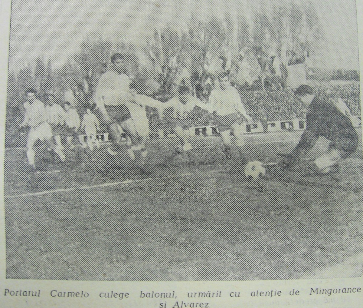 Atac al stegarilor in prima repriza