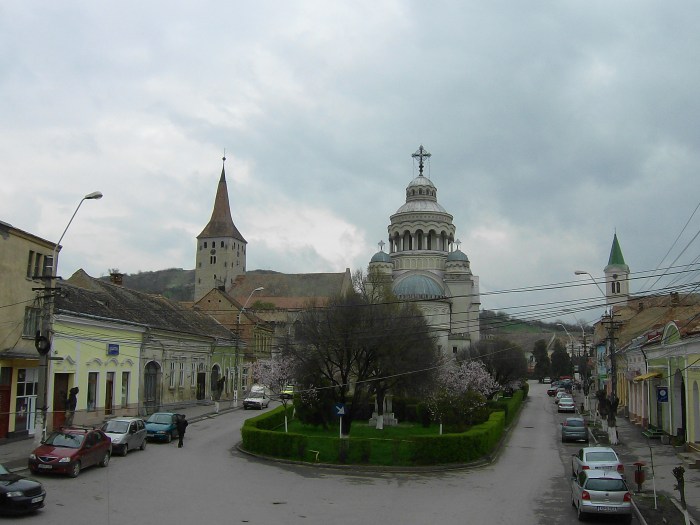 Aiud, un oraş liniştit căruia nu-i pasă de fotbal. Nouă, însă, ne mai pasă.