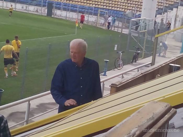 Romică Paşcu, spectator.